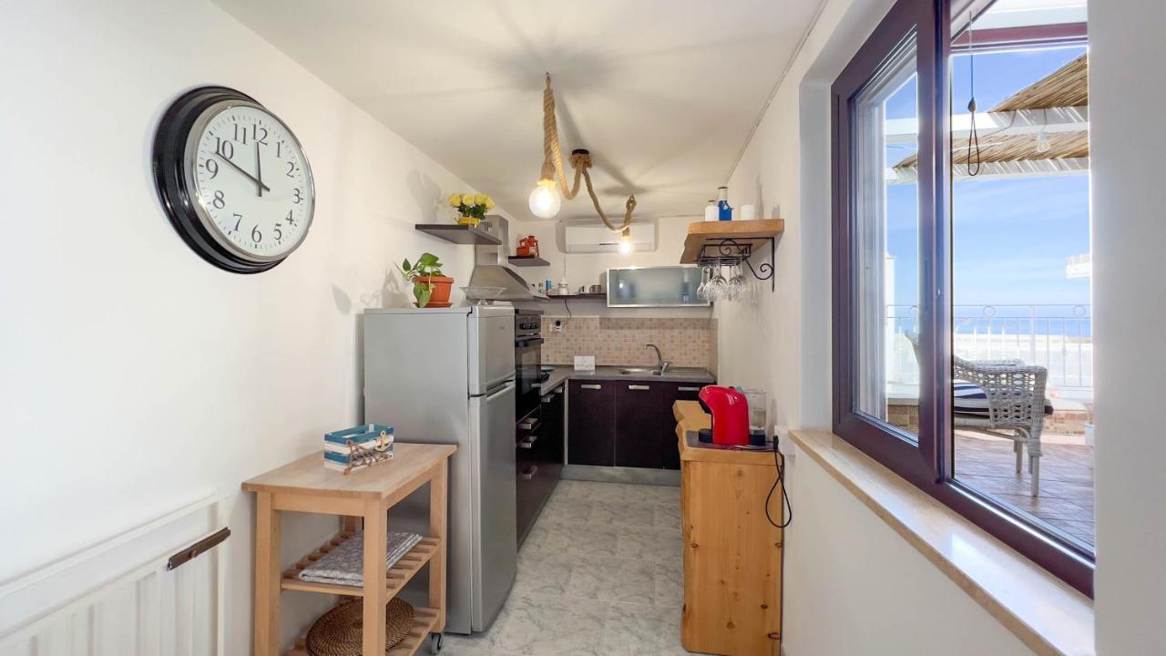 Wepuglia - La Dimora Di Mara Apartment Полиняно а Маре Екстериор снимка