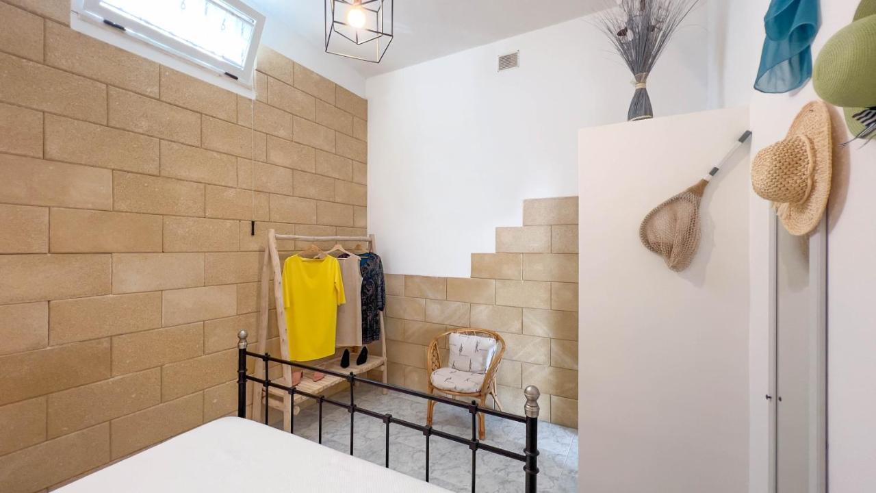 Wepuglia - La Dimora Di Mara Apartment Полиняно а Маре Екстериор снимка